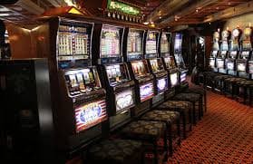 game slot ပလက်ဖောင်း Myanmar Slots နှင့် Live Casino ကစားသမားများ interface မြင်ကွင်း